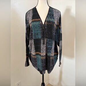 Ariella Women’s Abstract Square Print Zip Top Blouse Blue Black L plaid zip up